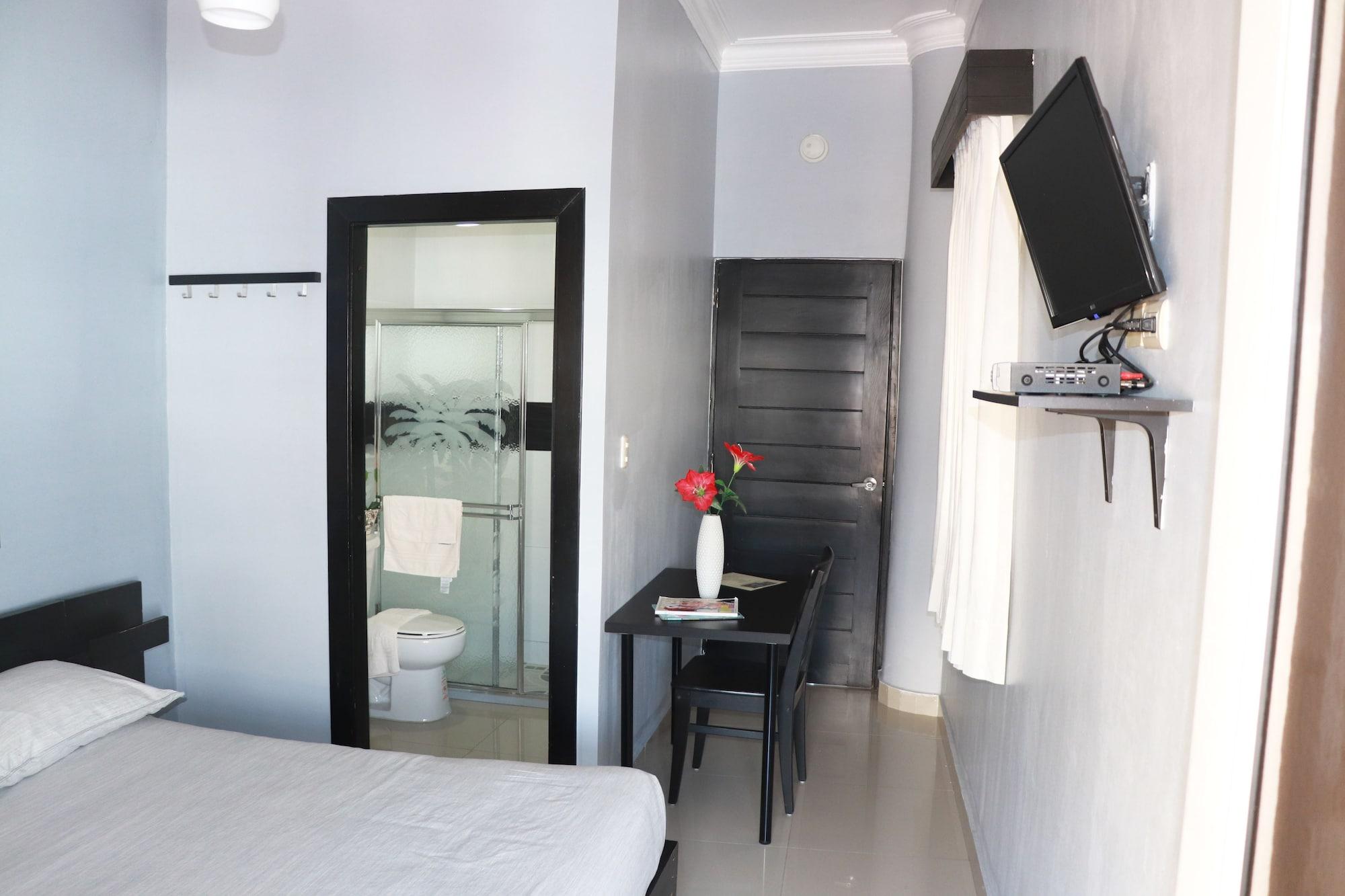 Hotel Merey Santo Domingo Exteriör bild