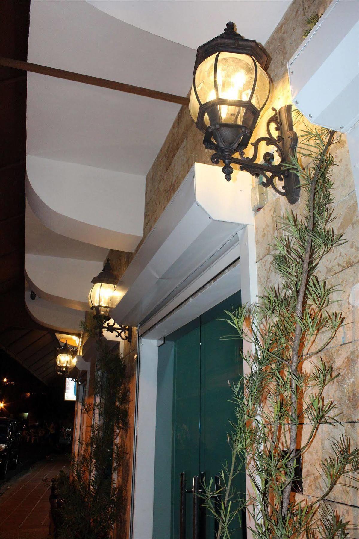 Hotel Merey Santo Domingo Exteriör bild
