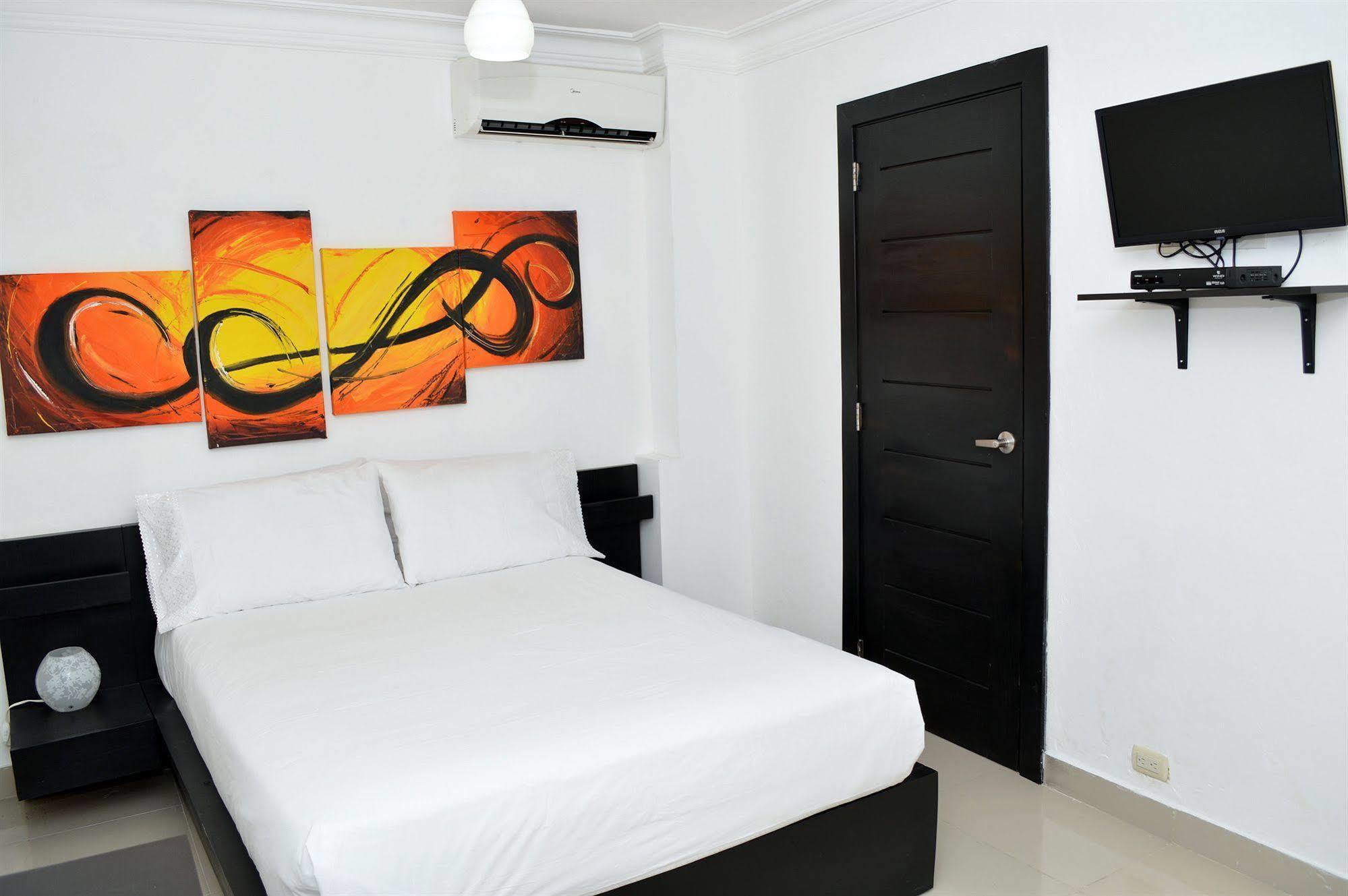Hotel Merey Santo Domingo Exteriör bild