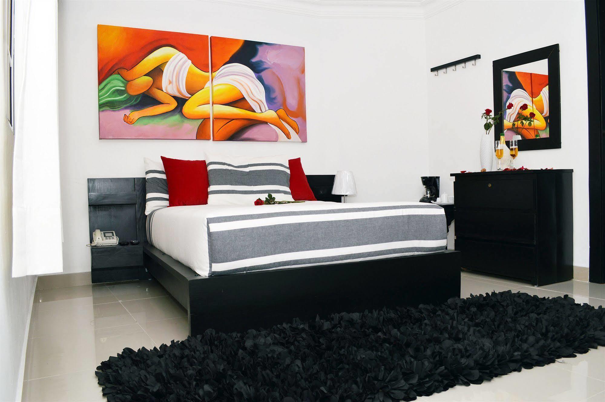 Hotel Merey Santo Domingo Exteriör bild