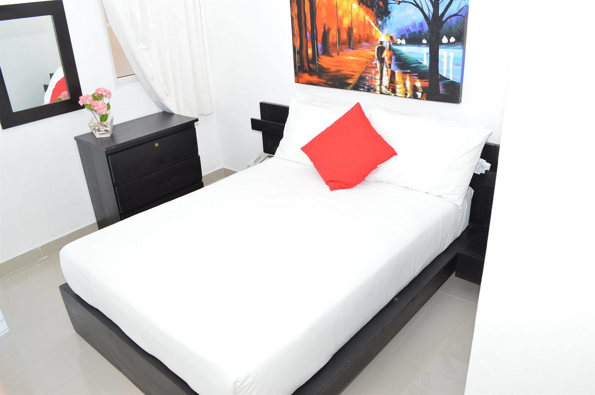 Hotel Merey Santo Domingo Exteriör bild